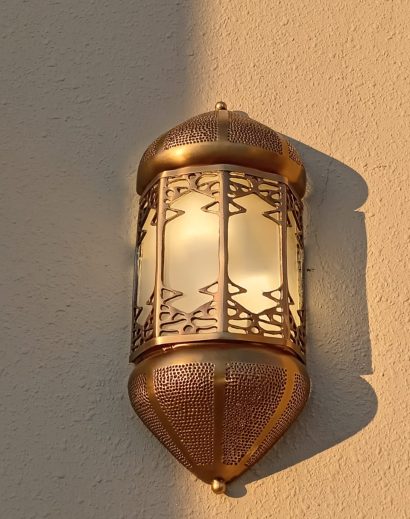 Oriental copper wall lamp